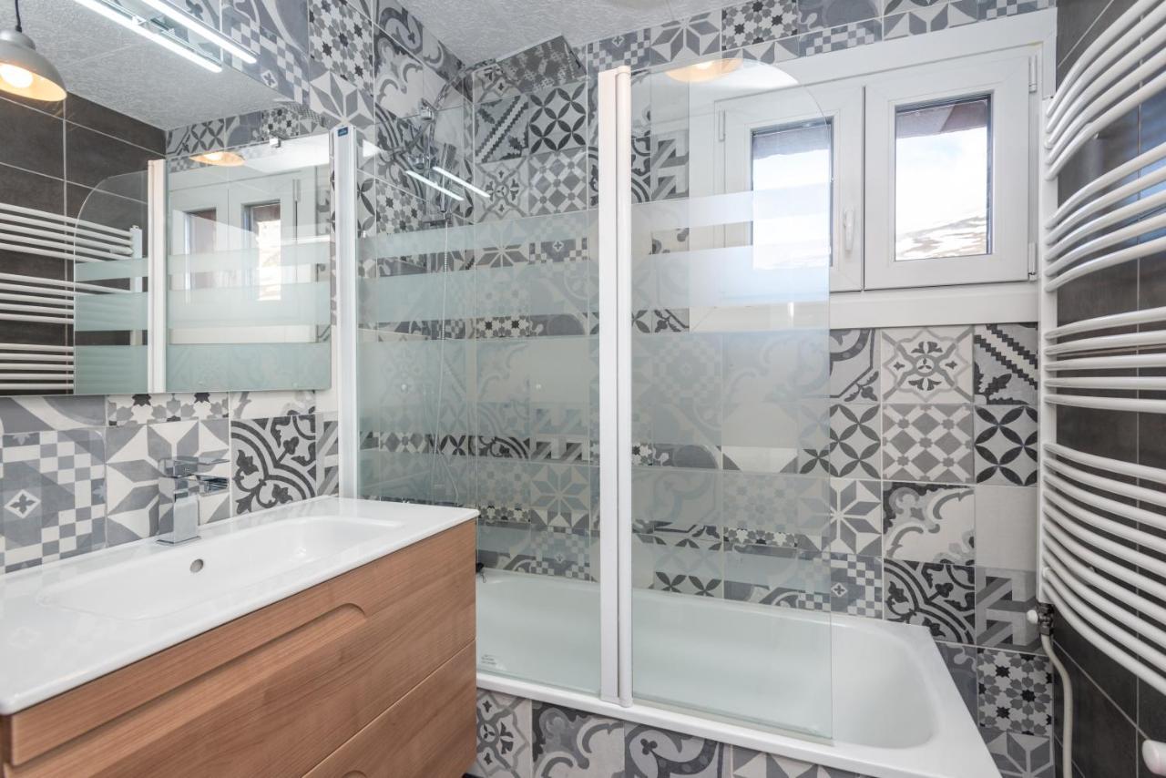 Apartamentos Vaquers Mikka 3000 Pas De La Casa Luaran gambar