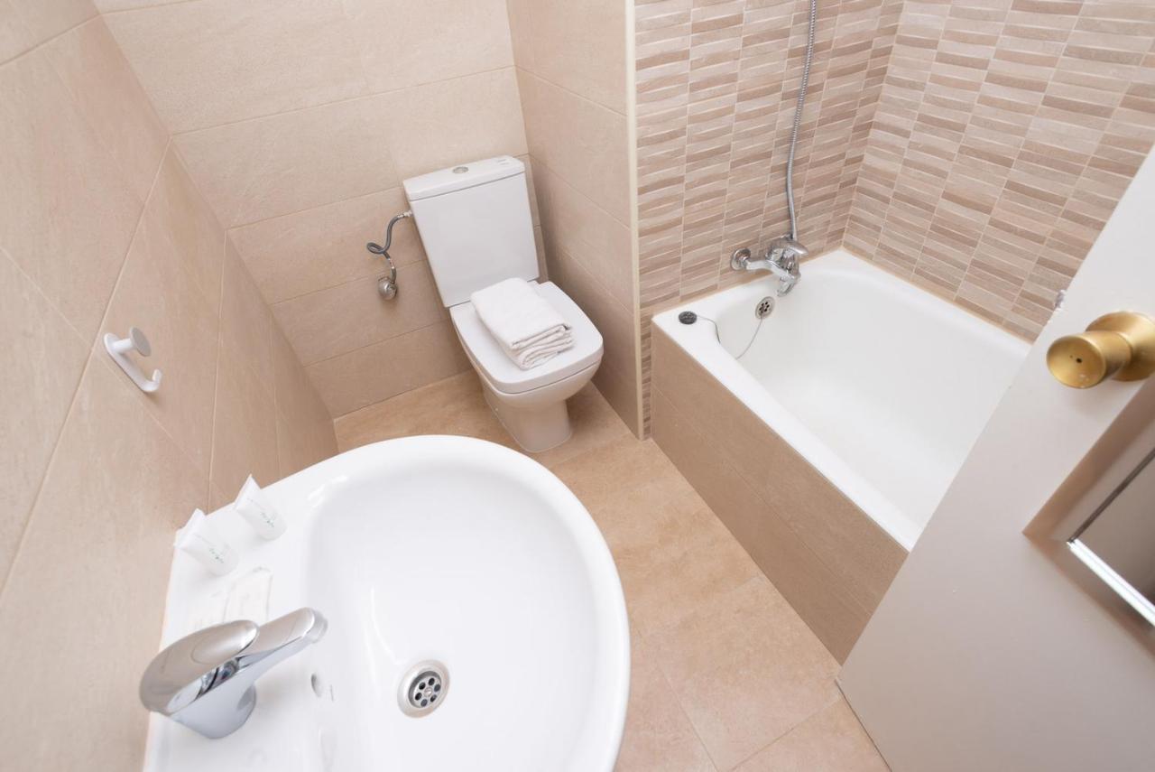 Apartamentos Vaquers Mikka 3000 Pas De La Casa Luaran gambar
