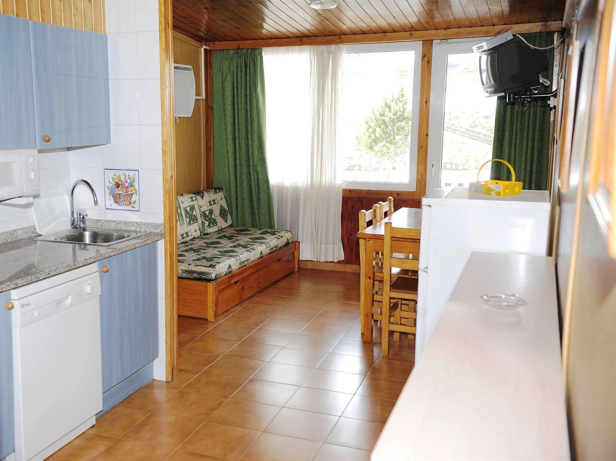 Apartamentos Vaquers Mikka 3000 Pas De La Casa Luaran gambar